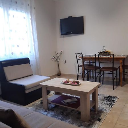 M&T Apartment Kavála Luaran gambar