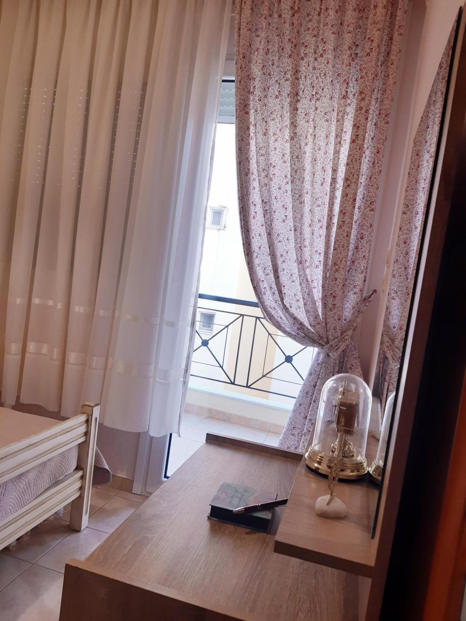 M&T Apartment Kavála Luaran gambar